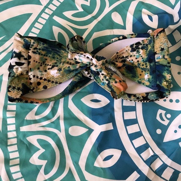 Women’s Bikini - Picture 4 of 5